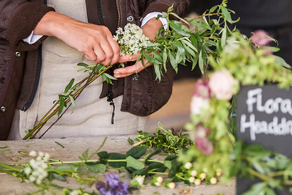 The Art of Plants: Making Flower Garlands